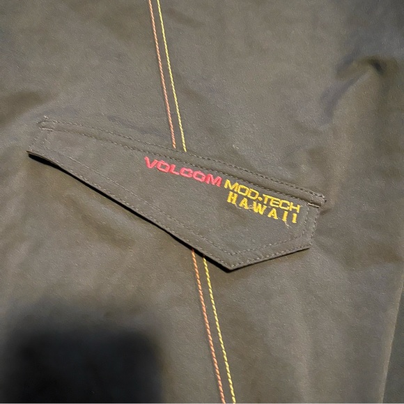Volcom Boardshorts - Picture 3 of 4